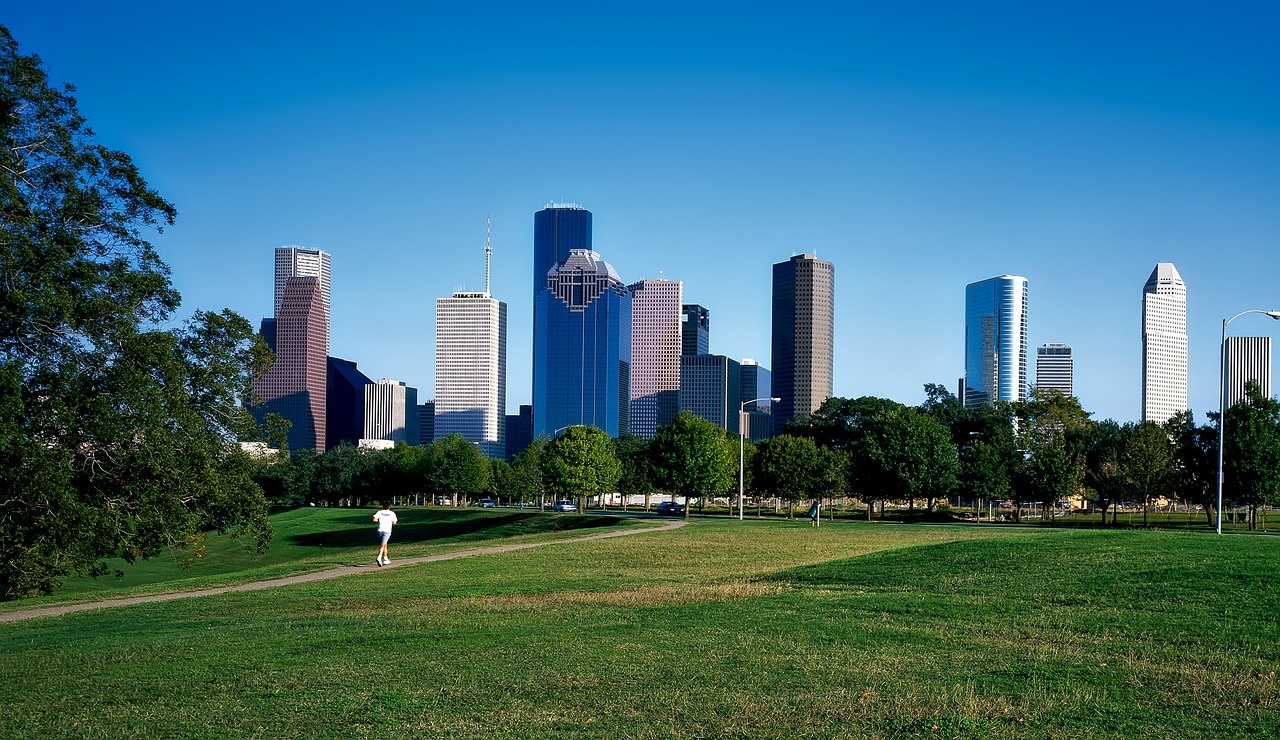 Why should I study in Houston, USA?